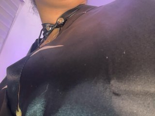 EmilyLeah Porn Show