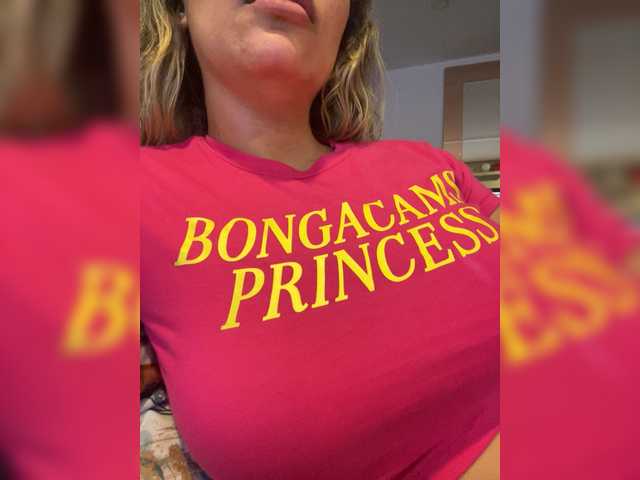 EmilyLeah — Sweet wet dreams with me  relaxed chilled with ur goddess PVT open for any request 