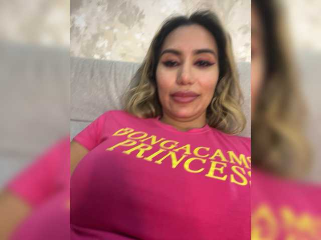 EmilyLeah — Sweet wet dreams with me  relaxed chilled with ur goddess PVT open for any request 