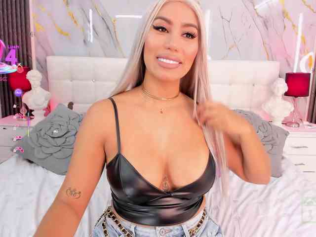 EmilyLeah webcam