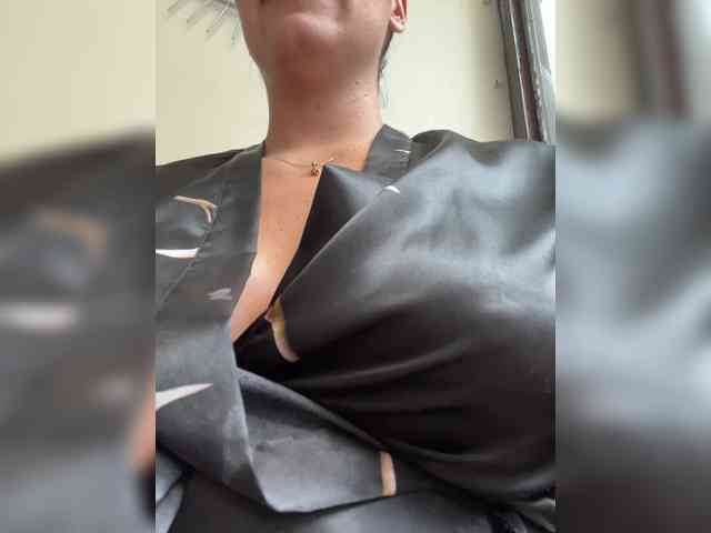EmilyLeah webcam