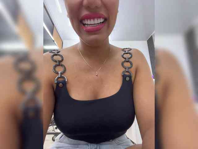 EmilyLeah webcam