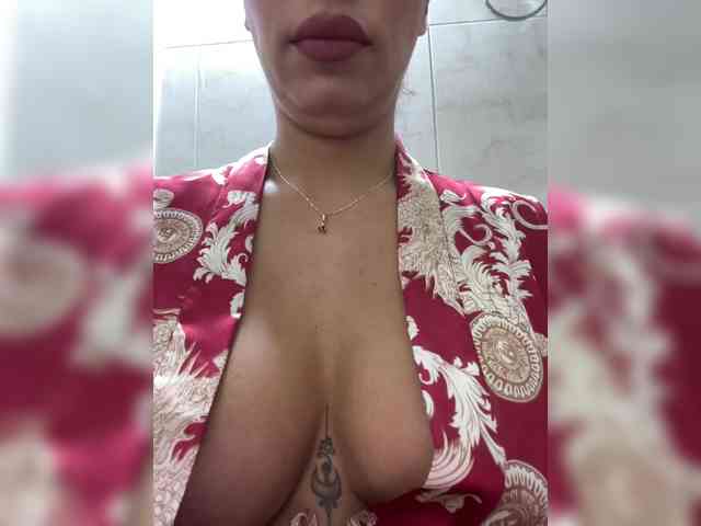 EmilyLeah webcam