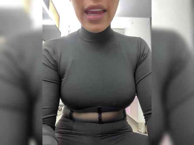 EmilyLeah webcam