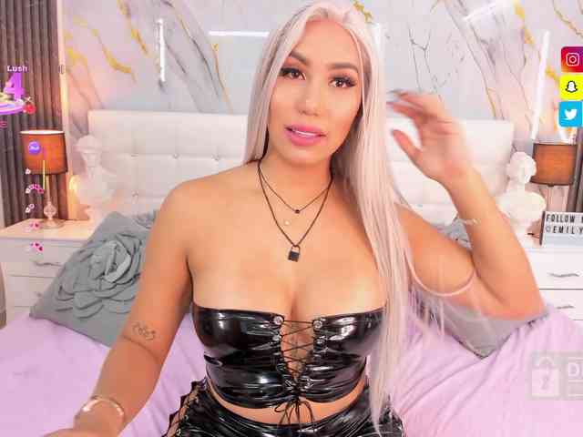 EmilyLeah webcam