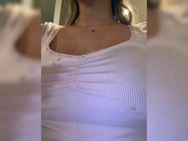 EmilyLeah webcam