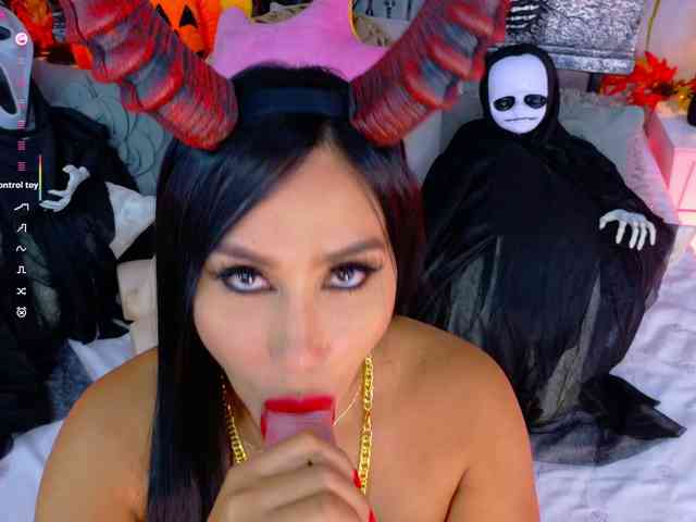 EmilyLeah webcam