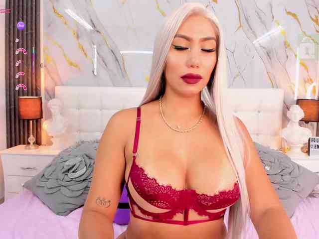 EmilyLeah webcam