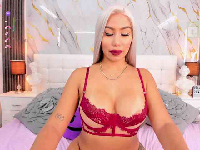 EmilyLeah webcam