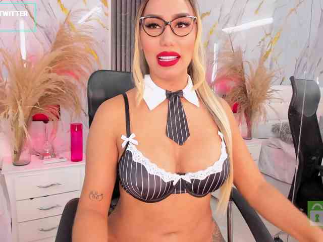 EmilyLeah webcam