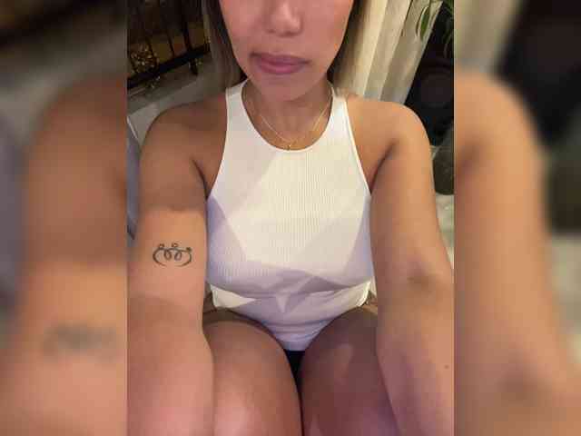 EmilyLeah webcam