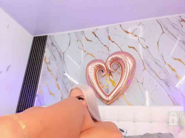 EmilyLeah webcam