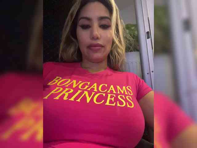 EmilyLeah Live Webcam on BongaCams