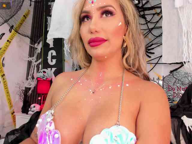 EmilyLeah webcam