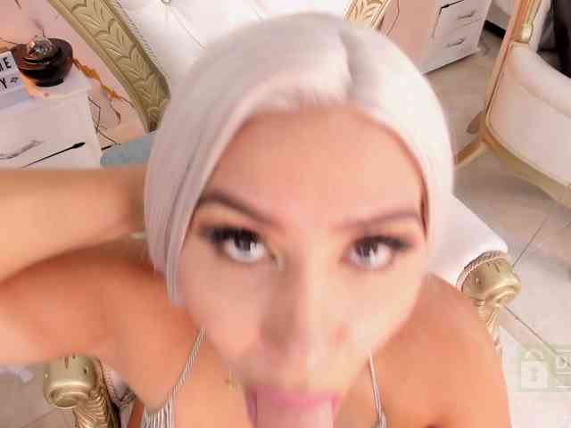EmilyLeah webcam