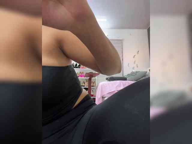 EmilyLeah webcam