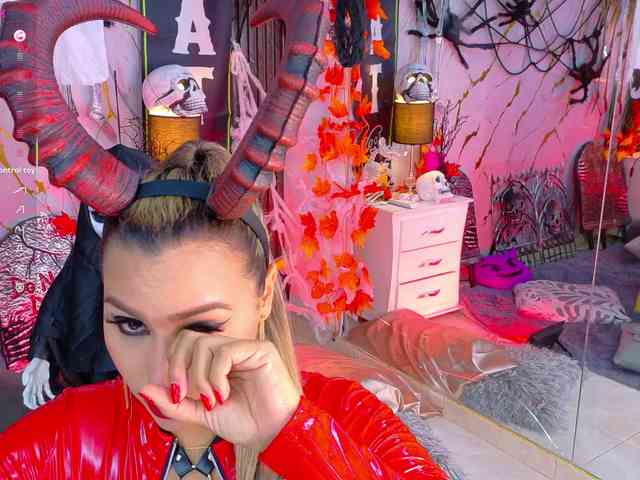 EmilyLeah webcam