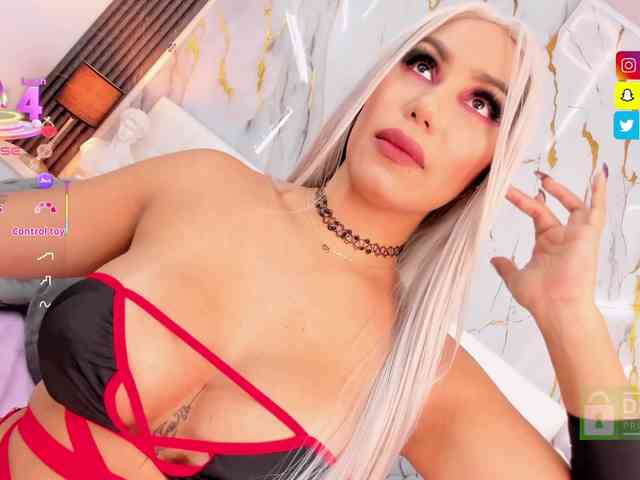 EmilyLeah webcam