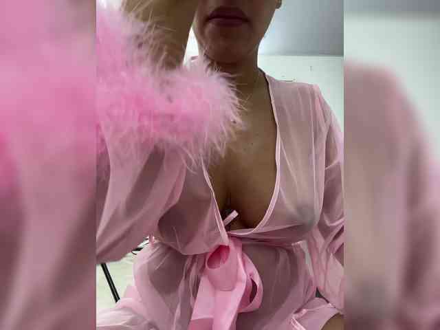 EmilyLeah webcam