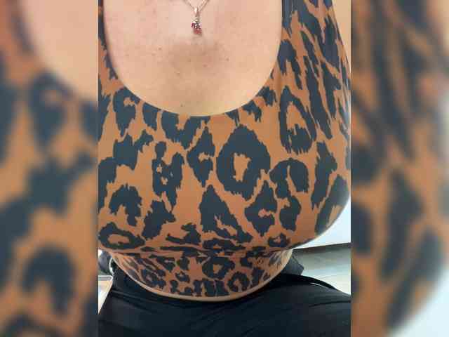 EmilyLeah webcam