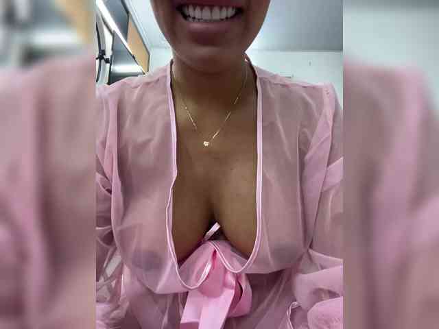 EmilyLeah webcam