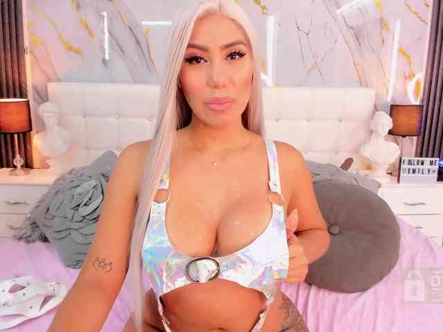 EmilyLeah webcam