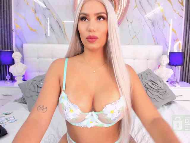 EmilyLeah webcam