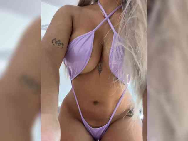EmilyLeah webcam