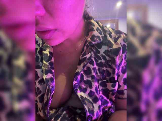 EmilyLeah webcam