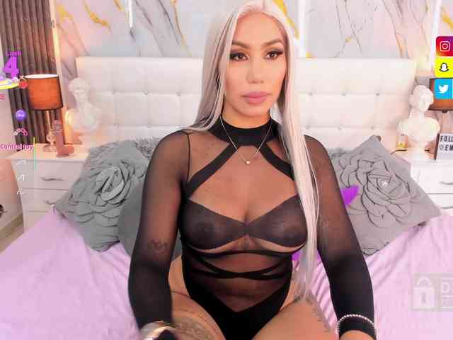 EmilyLeah webcam