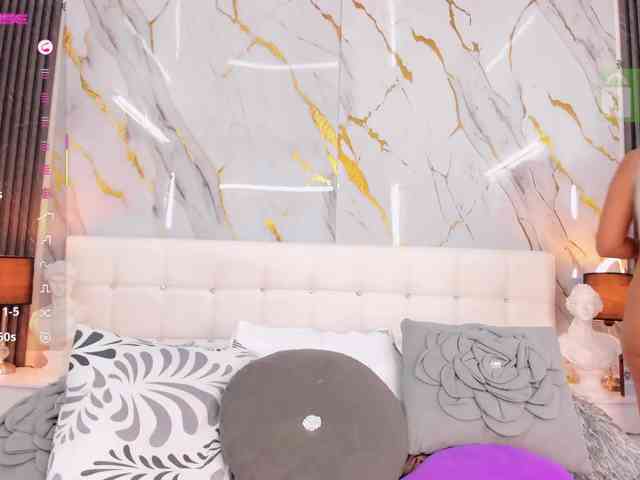 EmilyLeah webcam