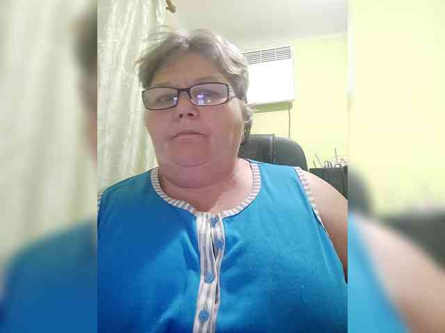 AlenushkaGold webcam