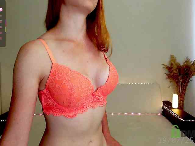 KiraOverlord webcam