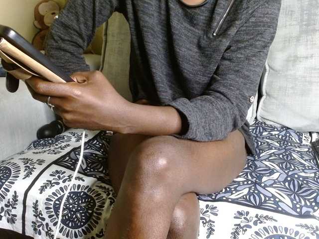 Taurus-Queen's BongaCams show and profile