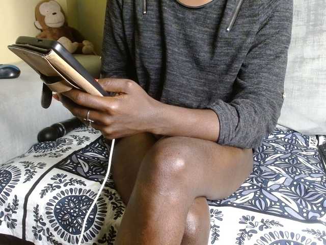 Taurus-Queen's BongaCams show and profile