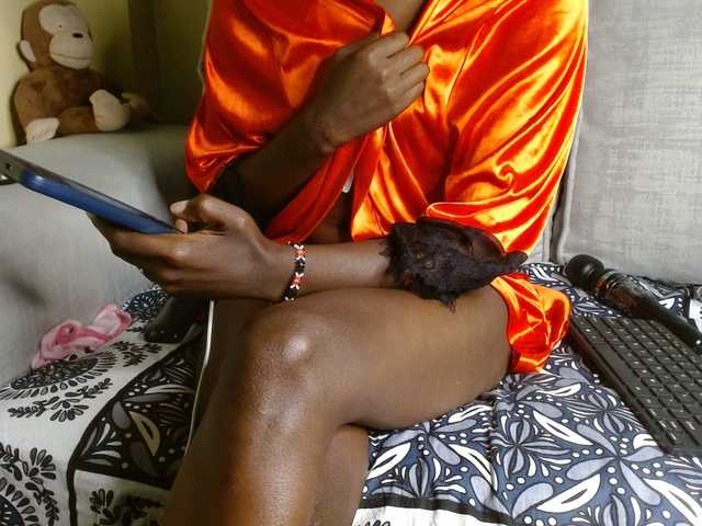 Taurus-Queen live cam profile