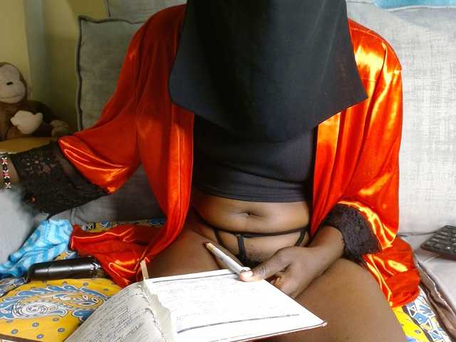 Taurus-Queen's BongaCams show and profile