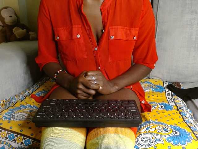 Taurus-Queen's BongaCams show and profile