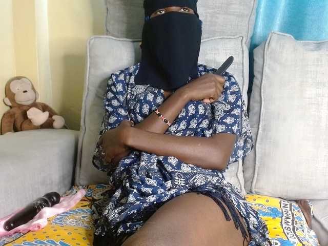 Taurus-Queen's BongaCams show and profile