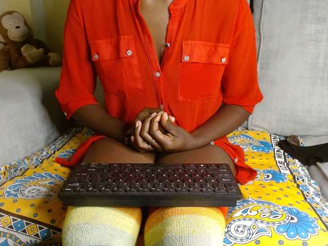 Taurus-Queen's BongaCams show and profile