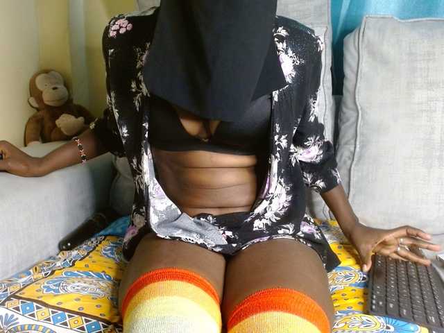 Taurus-Queen's BongaCams show and profile