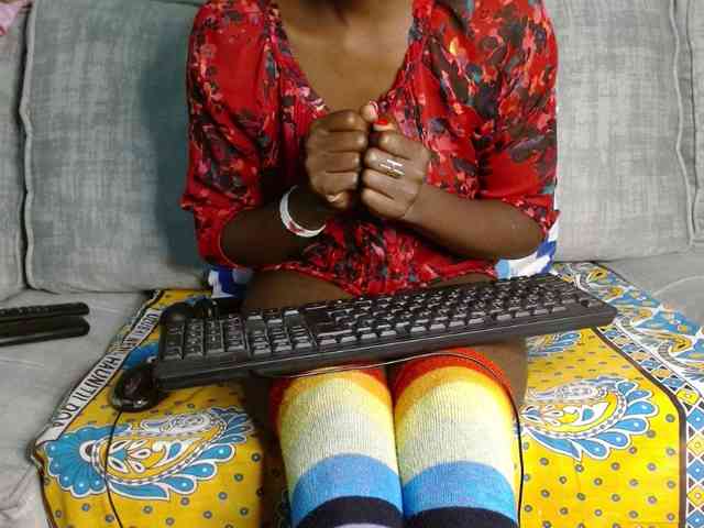 Queen04_ webcam