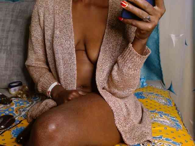 Queen04_ webcam