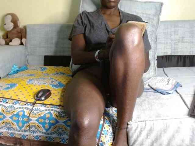 Queen04_ webcam