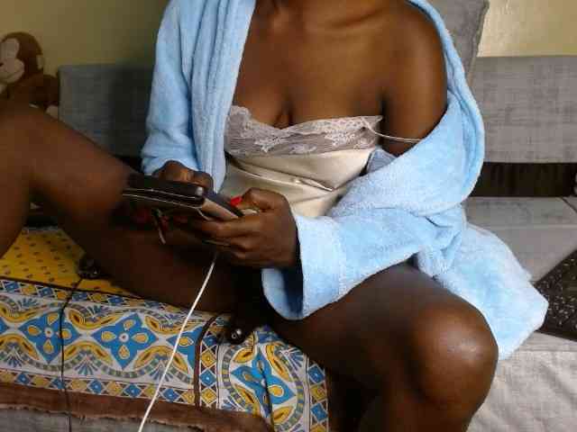Queen04_ webcam