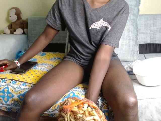 Queen04_ webcam