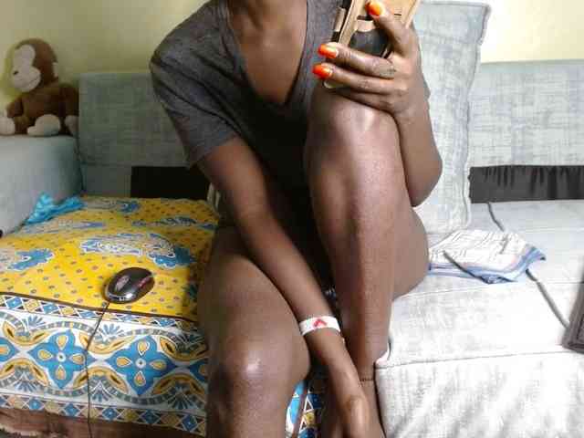 Queen04_ webcam