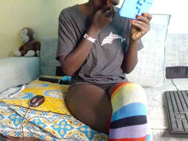 Queen04_ webcam