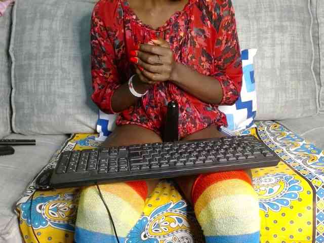 Queen04_ webcam