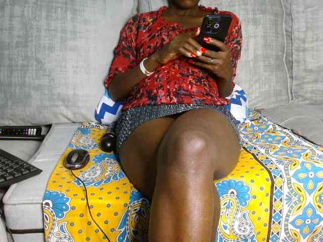 Queen04_ webcam